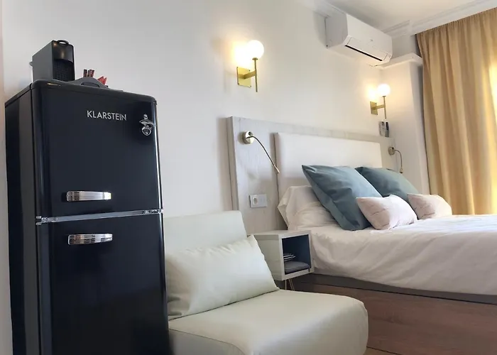 New In Stella Maris With Stunning Sea Views *