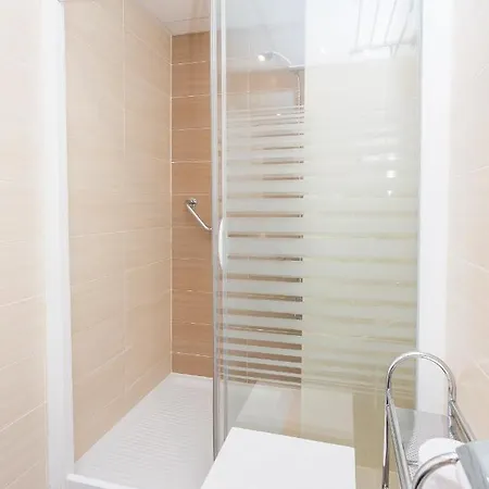 New In Stella Maris With Stunning Sea Views Фуэнхирола