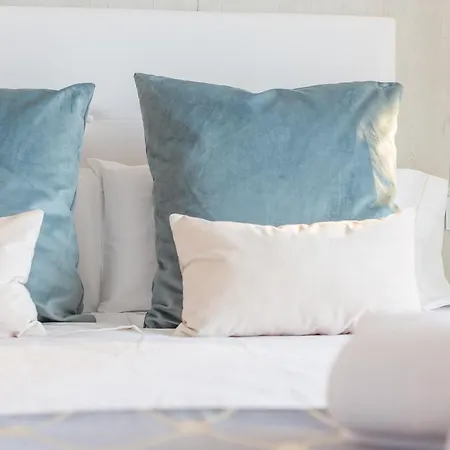 Апартаменты New In Stella Maris With Stunning Sea Views Фуэнхирола