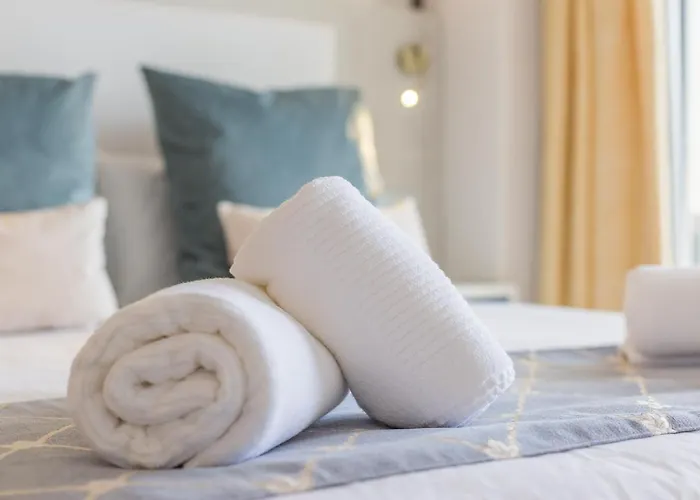 Апартаменти New In Stella Maris With Stunning Sea Views *