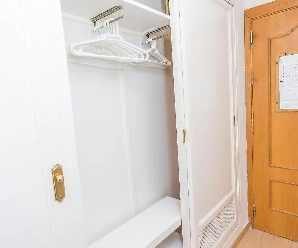 New In Stella Maris With Stunning Sea Views Апартаменти