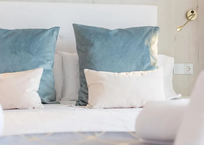 Апартаменти New In Stella Maris With Stunning Sea Views Фуенхірола